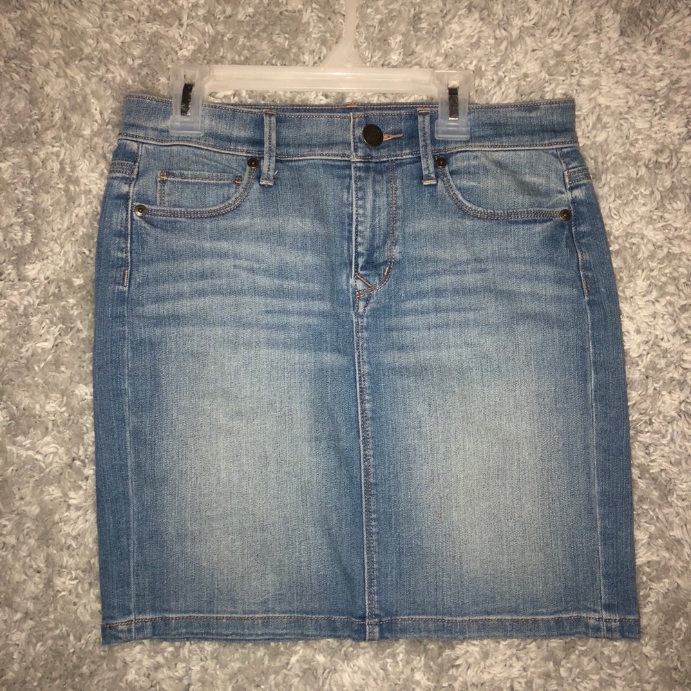 Women’s loft jean skirt